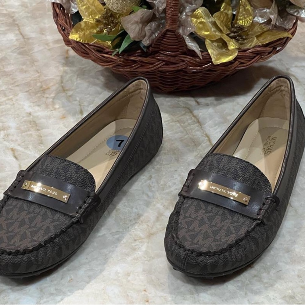 Michael by Michael Kors Everett Leather Loafers for Women. NEW - Picture 5 of 8